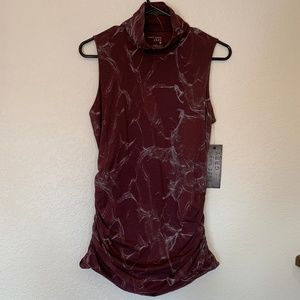 Ruff Hewn Sleeveless Top Size medium